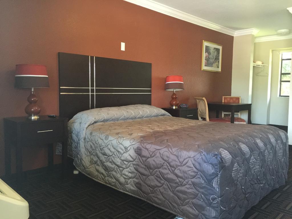 Orange City Motel - Orange City Room photo