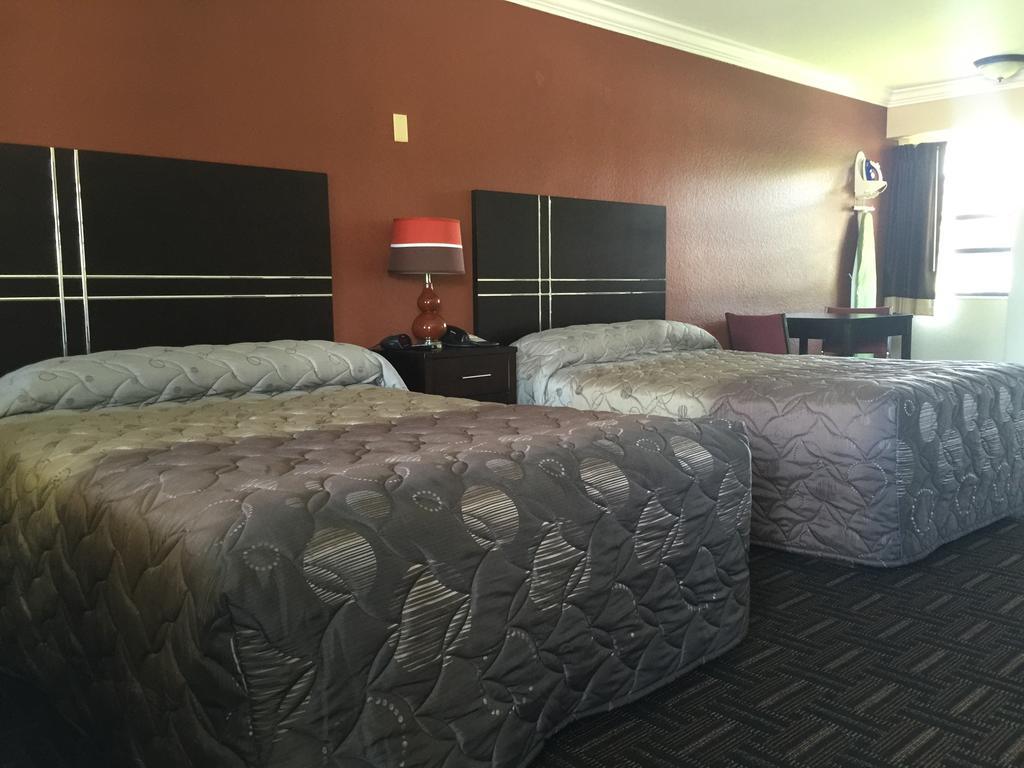 Orange City Motel - Orange City Room photo